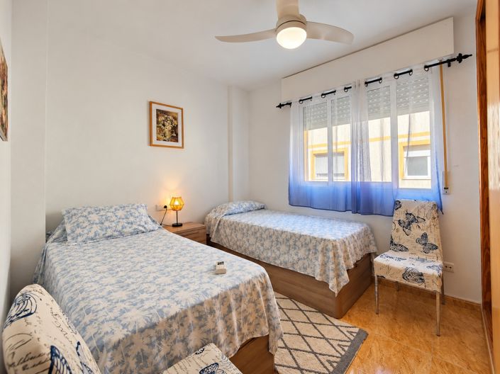 Image No.27-3 Bed Townhouse for sale