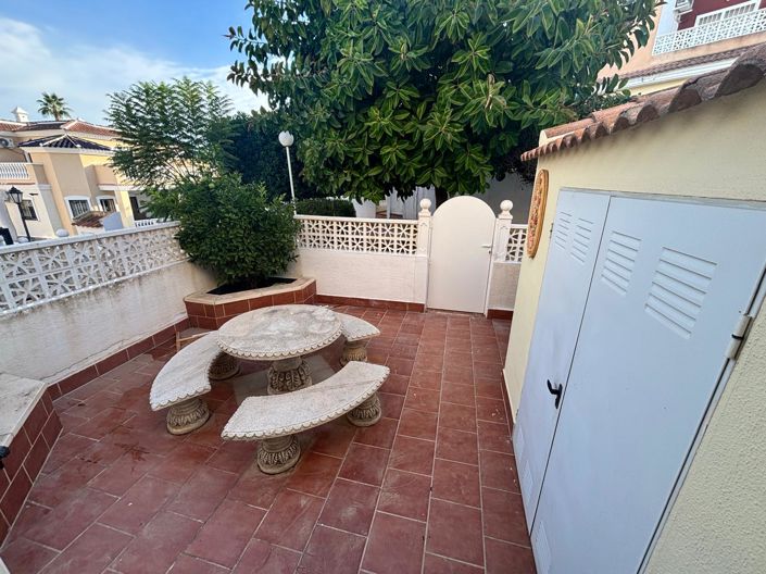 Image No.21-3 Bed House for sale