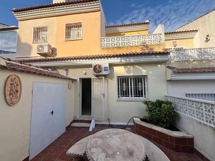 Image No.22-3 Bed House for sale