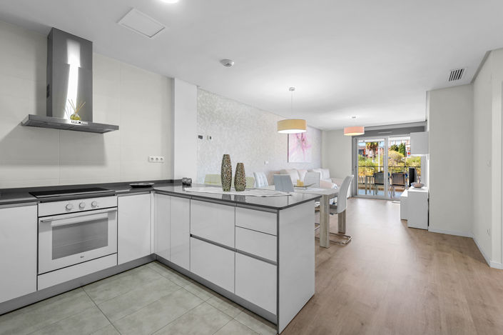 Image No.4-2 Bed Apartment for sale