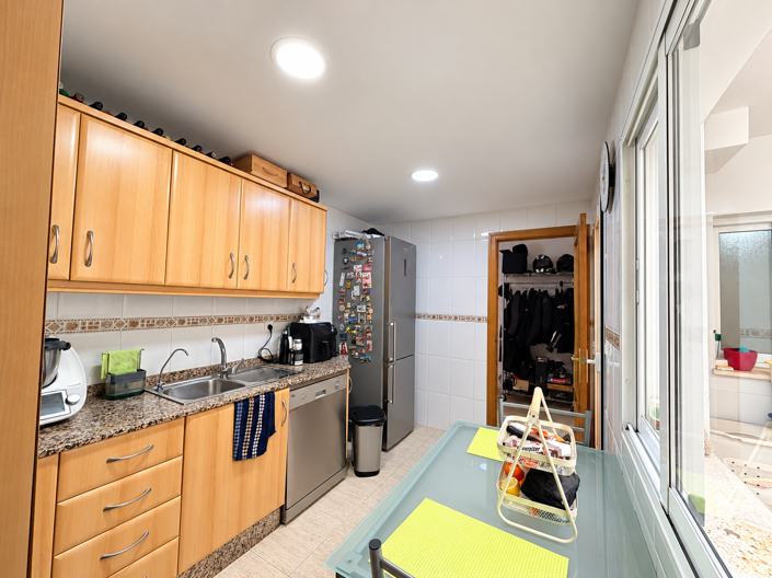 Image No.6-3 Bed Townhouse for sale