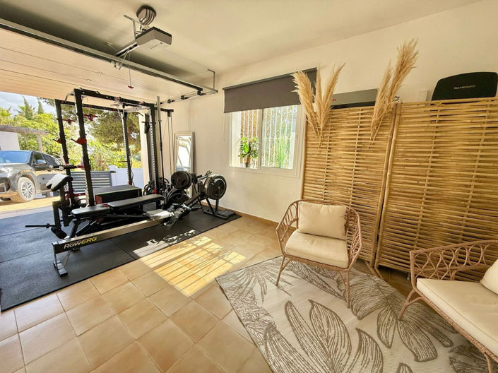 Image No.26-3 Bed Villa for sale