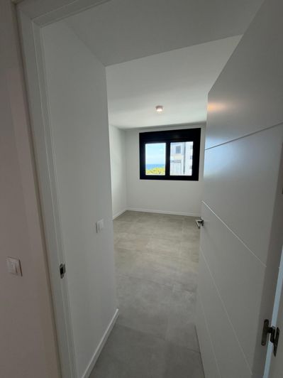 Image No.20-2 Bed Apartment for sale