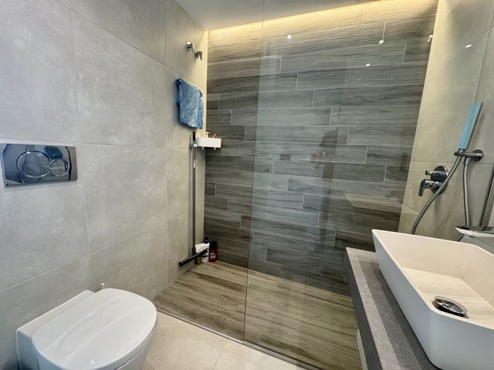 Image No.23-2 Bed Apartment for sale