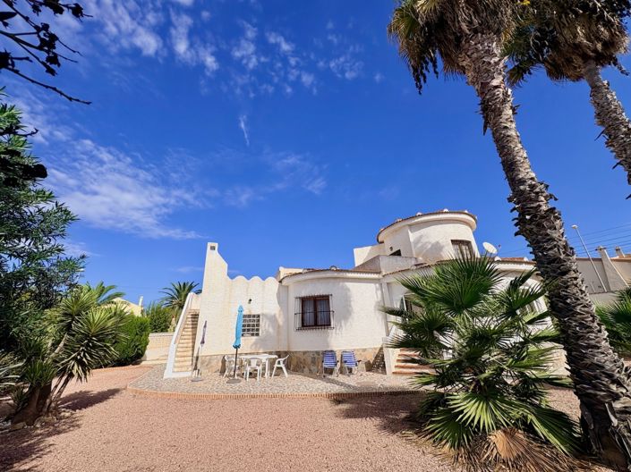 Image No.31-3 Bed Villa for sale