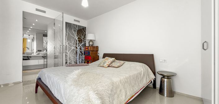 Image No.18-3 Bed Apartment for sale