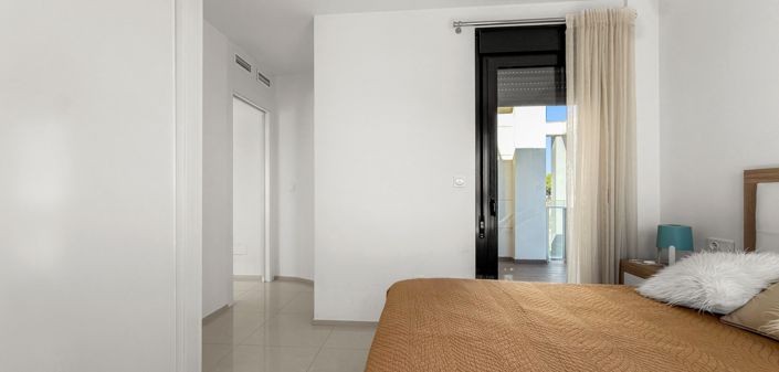 Image No.27-3 Bed Apartment for sale