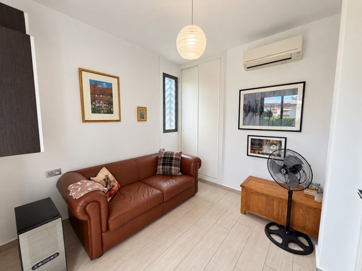 Image No.11-3 Bed Apartment for sale