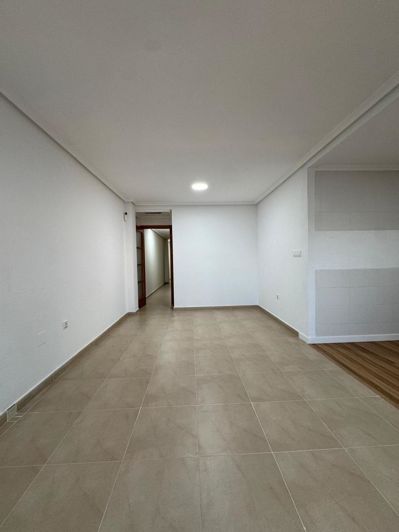 Image No.10-3 Bed Apartment for sale