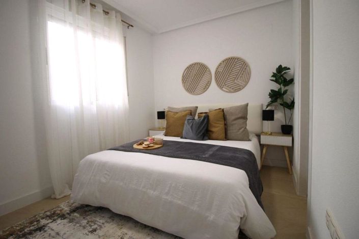 Image No.11-3 Bed Apartment for sale
