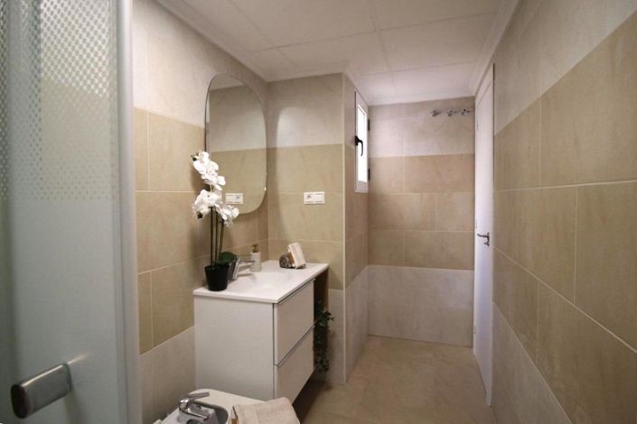 Image No.14-3 Bed Apartment for sale