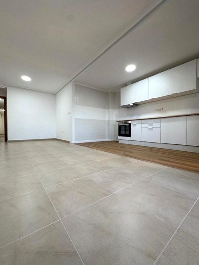 Image No.4-3 Bed Apartment for sale