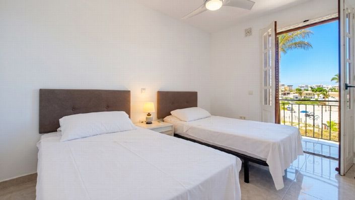 Image No.21-3 Bed Apartment for sale