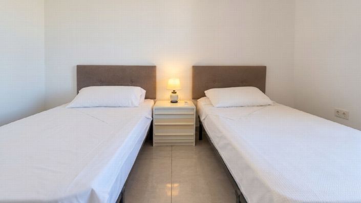Image No.23-3 Bed Apartment for sale