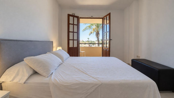 Image No.28-3 Bed Apartment for sale