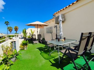 1 - Los Altos, House