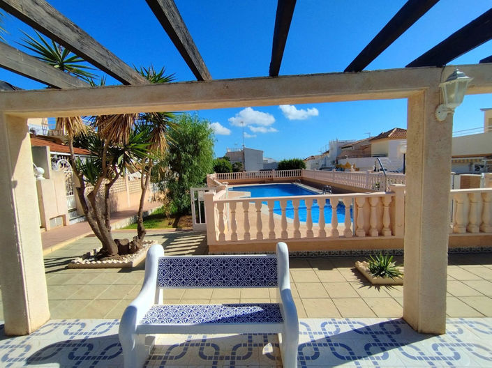 Image No.33-3 Bed House for sale