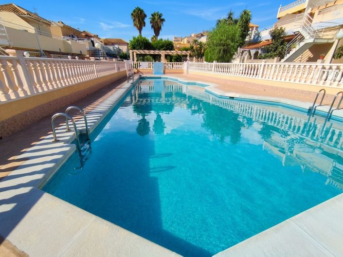 Image No.34-3 Bed House for sale