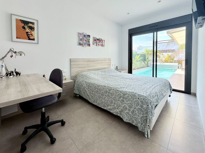 Image No.11-3 Bed Villa for sale