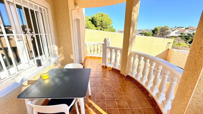Image No.10-3 Bed Townhouse for sale