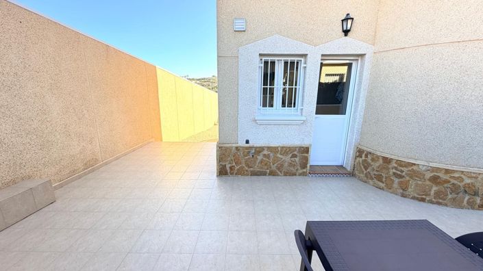 Image No.31-3 Bed Townhouse for sale