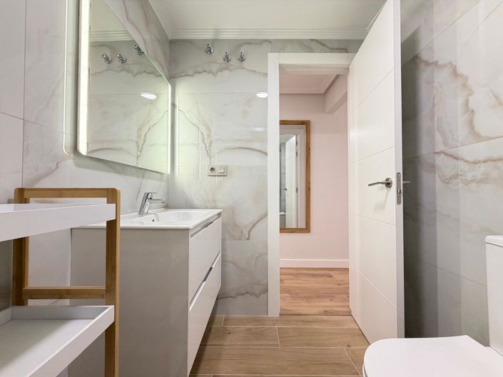 Image No.20-Apartamento con 2 dormitorios en venta