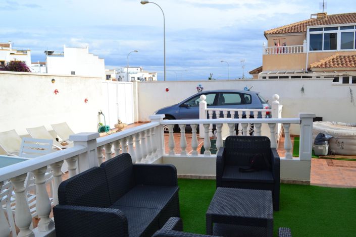 Image No.14-3 Bed House for sale