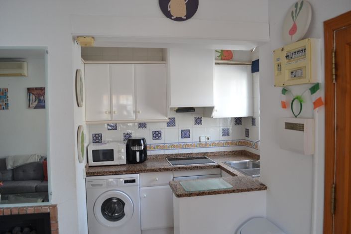 Image No.19-3 Bed House for sale