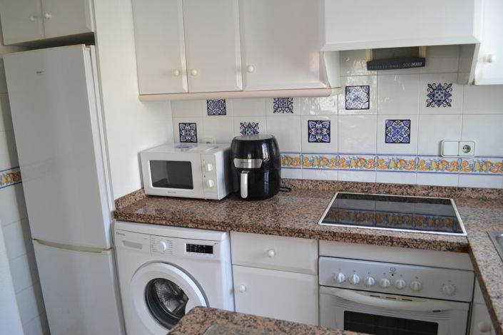 Image No.21-3 Bed House for sale