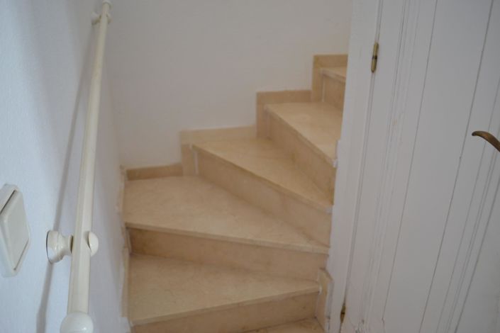 Image No.25-3 Bed House for sale