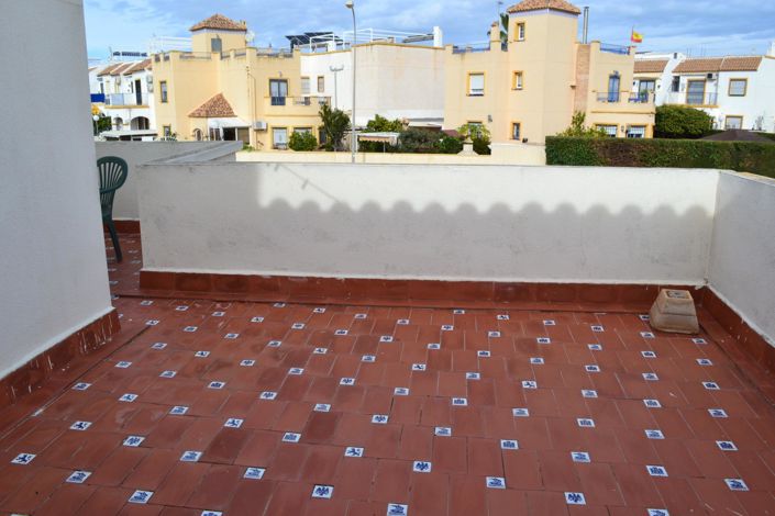 Image No.34-3 Bed House for sale
