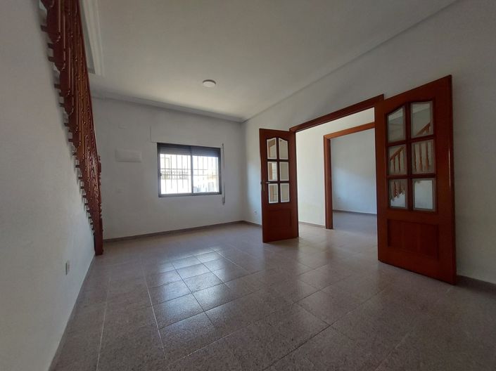 Image No.2-Casa adosada con 4 dormitorios en venta