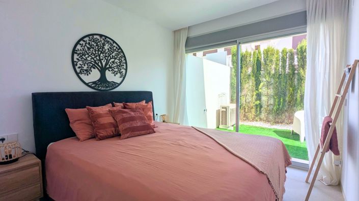 Image No.17-2 Bed Apartment for sale