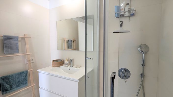 Image No.26-2 Bed Apartment for sale