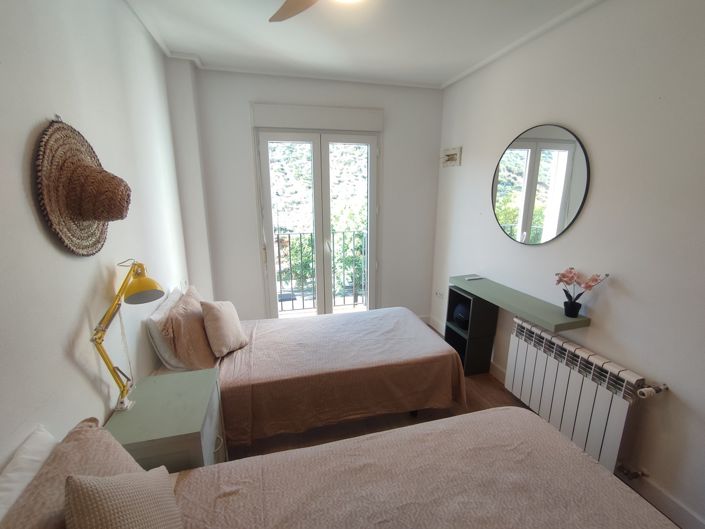 Image No.19-2 Bed Apartment for sale