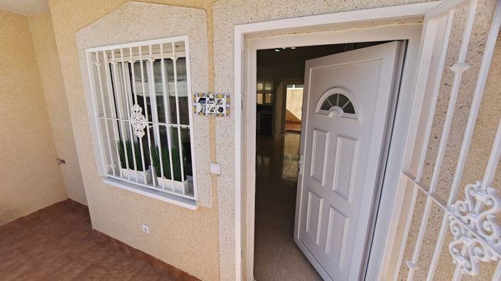 Image No.3-2 Bed Townhouse for sale