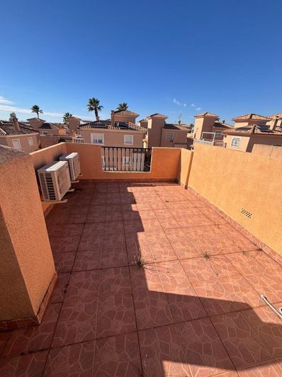 Image No.17-2 Bed Townhouse for sale
