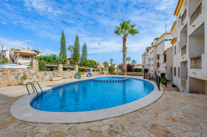 Image No.27-3 Bed Apartment for sale