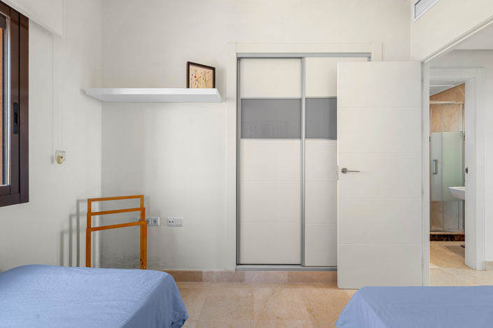 Image No.22-2 Bed Townhouse for sale