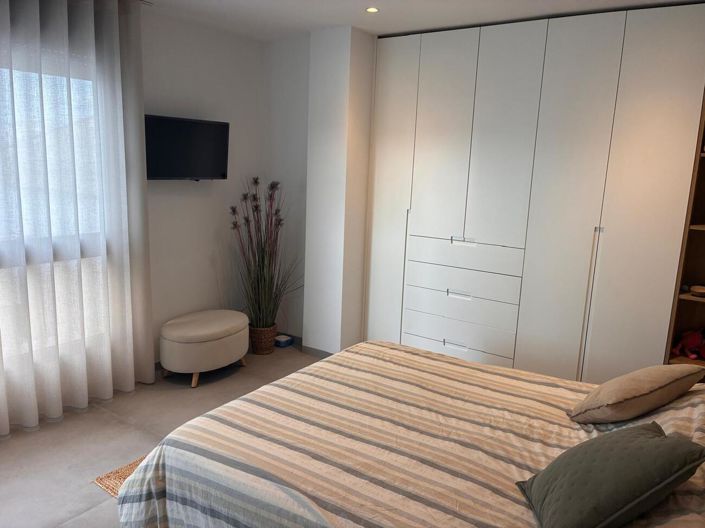 Image No.8-3 Bed Apartment for sale