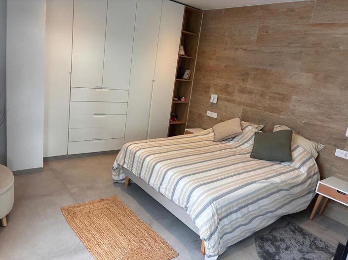 Image No.9-3 Bed Apartment for sale