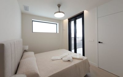 n10070-image-11