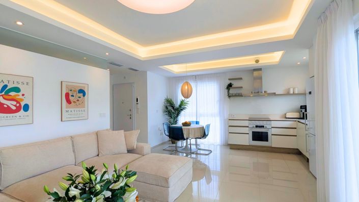 Image No.17-2 Bed Apartment for sale