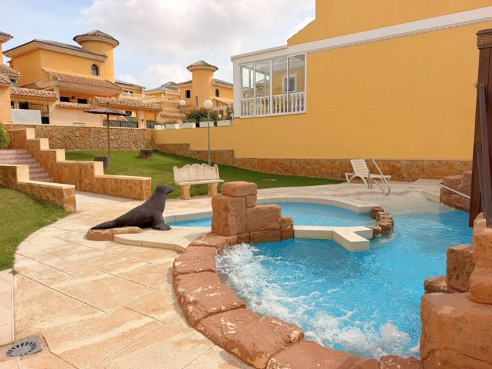 Image No.36-4 Bed Villa for sale