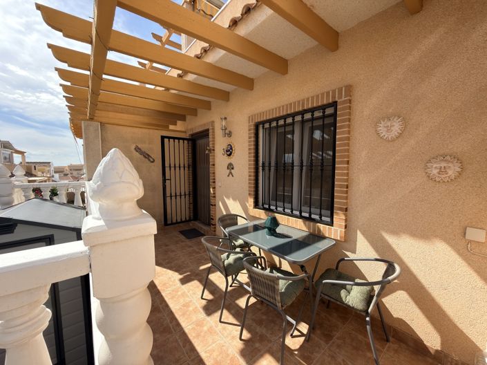 Image No.3-2 Bed House for sale