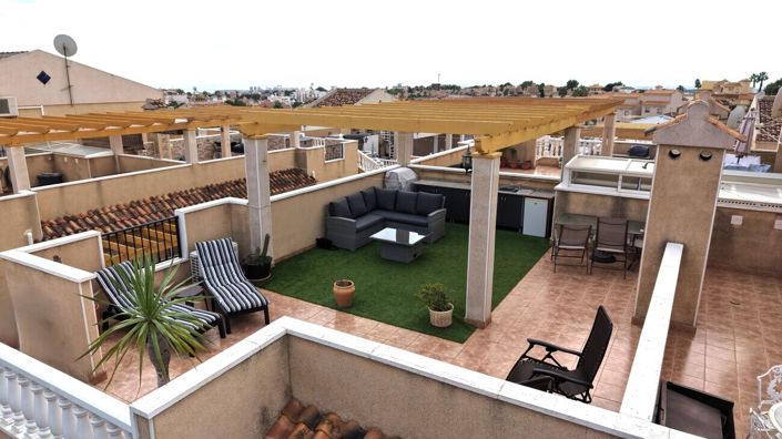 Image No.6-2 Bed House for sale