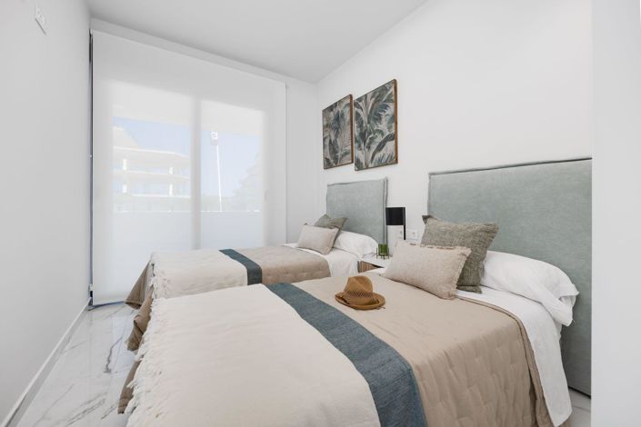 Image No.8-2 Bed Apartment for sale