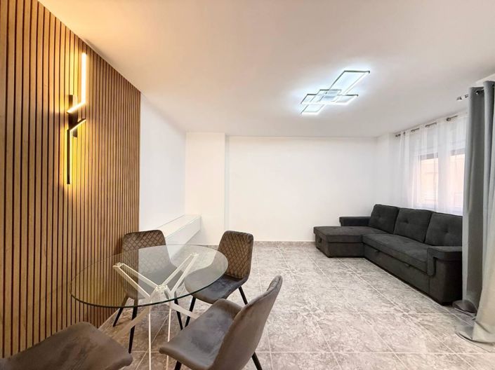Image No.20-2 Bed Apartment for sale