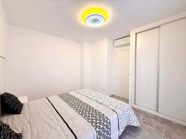 Image No.28-2 Bed Apartment for sale