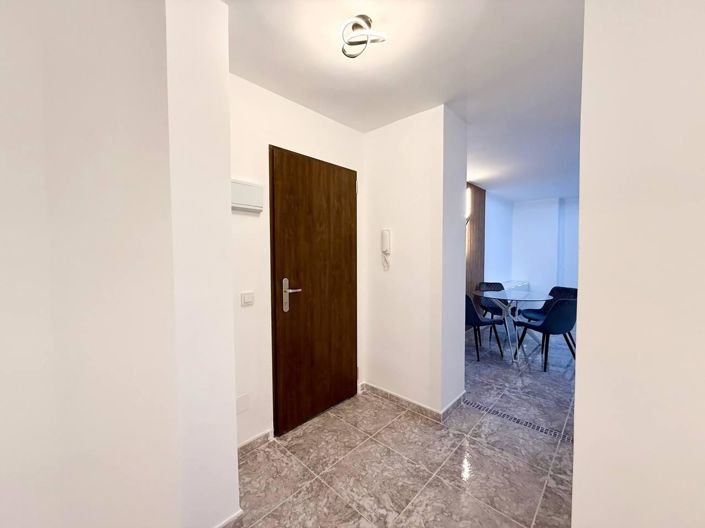 Image No.33-2 Bed Apartment for sale